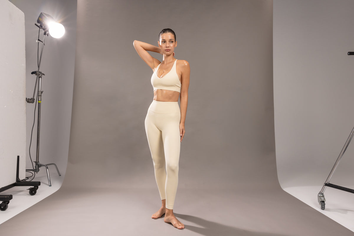 High-Rise Legging Almond Milk