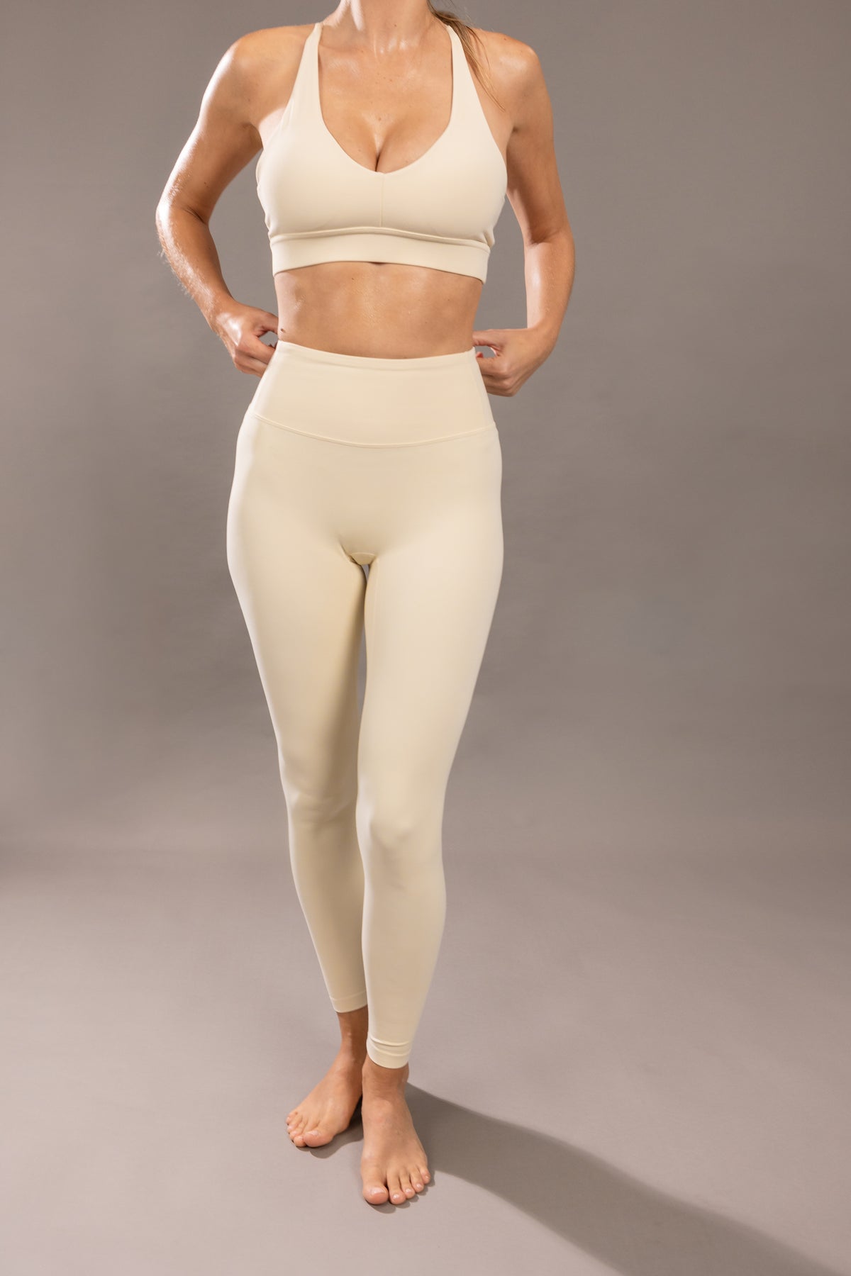 High-Rise Legging Almond Milk